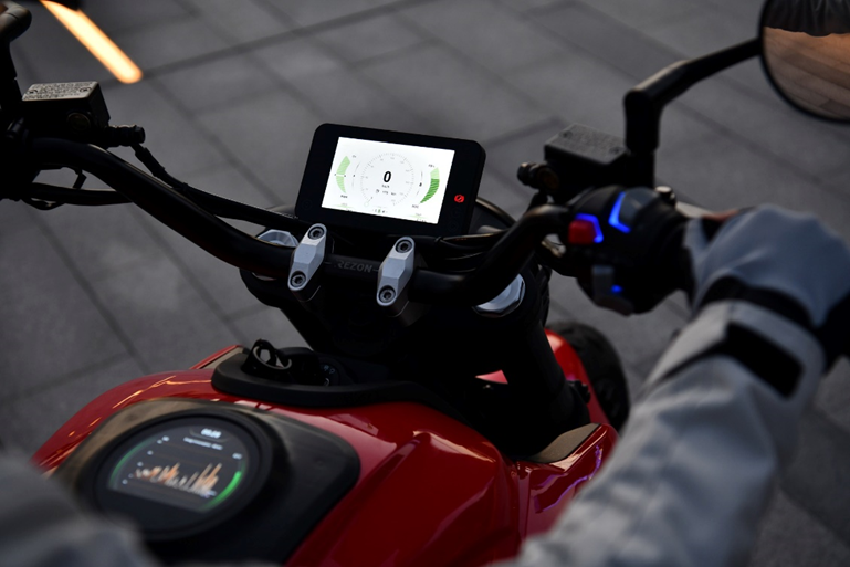 Dupla dinamikus kijelző